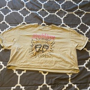 Trendy crop Sublime T